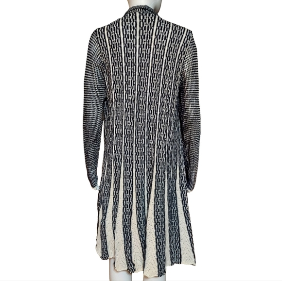 Nic + Zoe Pleated Flare Hem Longline Open Linen Blend Cardigan - Picture 7 of 13